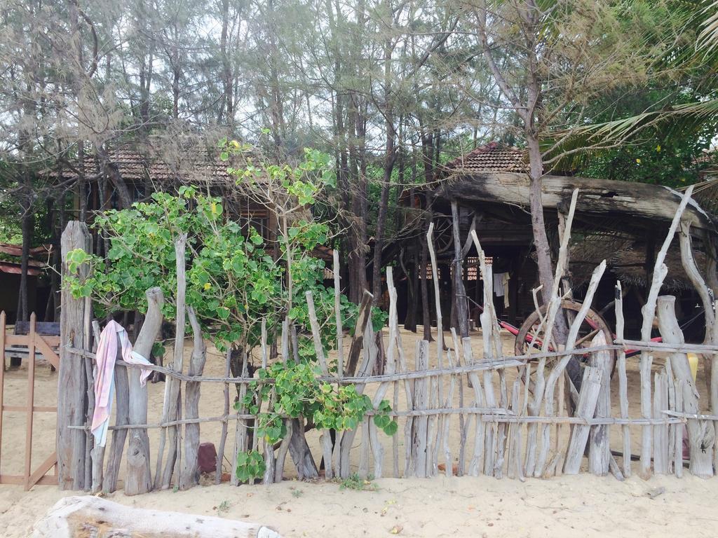 Beach Hut Ξενοδοχείο Arugam Bay Εξωτερικό φωτογραφία